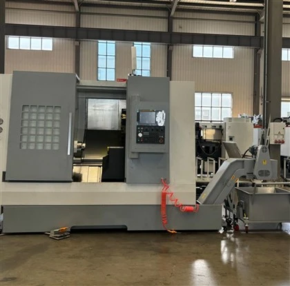 Torno CNC de trilho inclinado de corte automático multifuncional